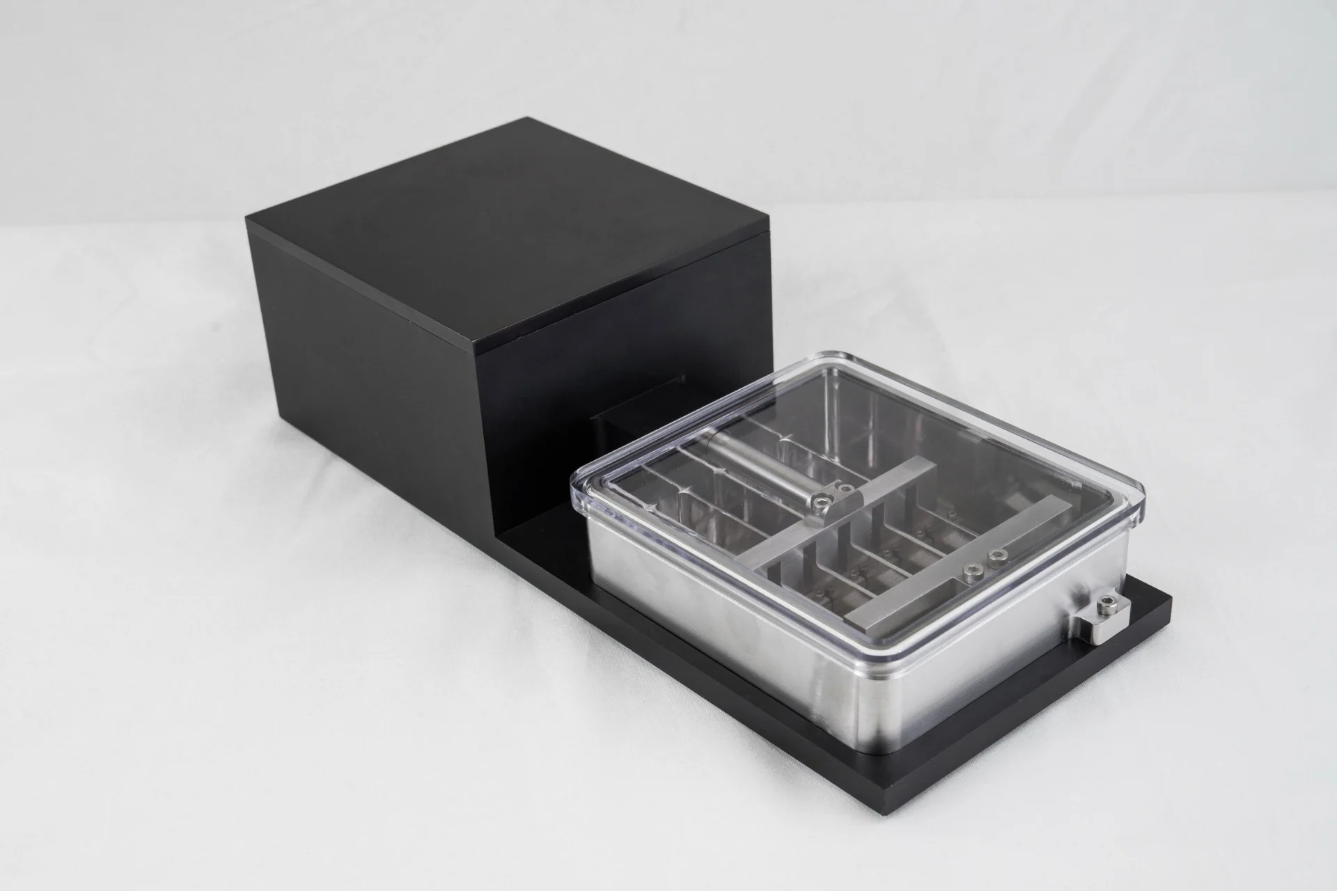 The MCT6 tension stimulation system