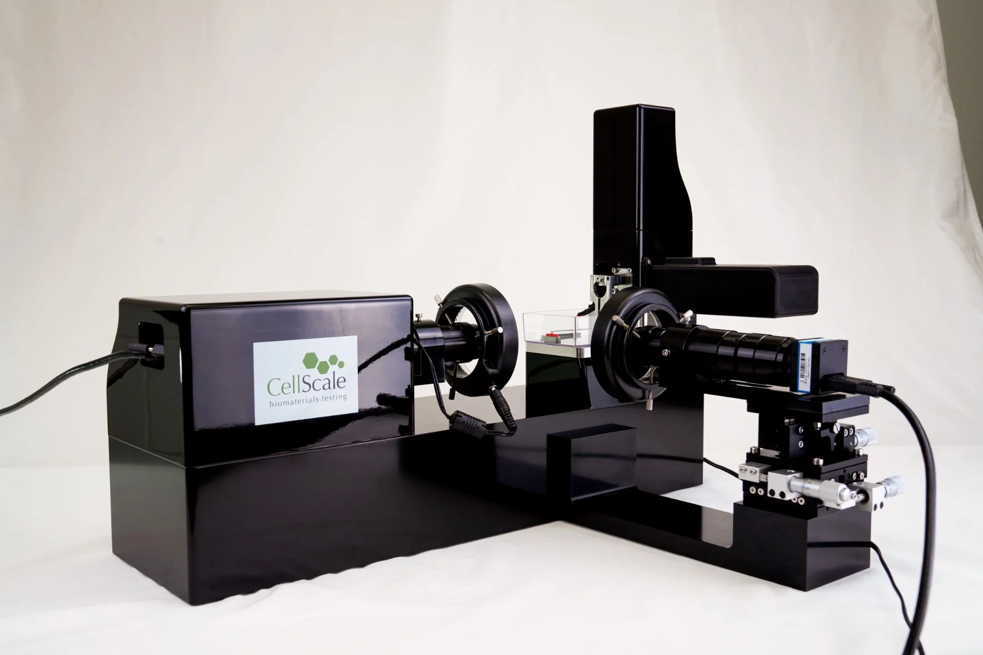 A MicroTester with a secondary imaging system setup