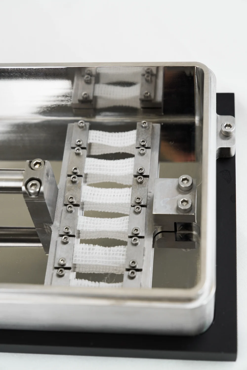 The MCT6 bioreactor with 6 soft tissue samples loaded onto grips for a mechanobiology study