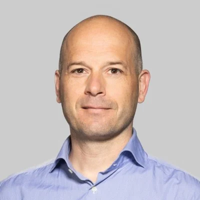 Dr. Gabriel Krens headshot