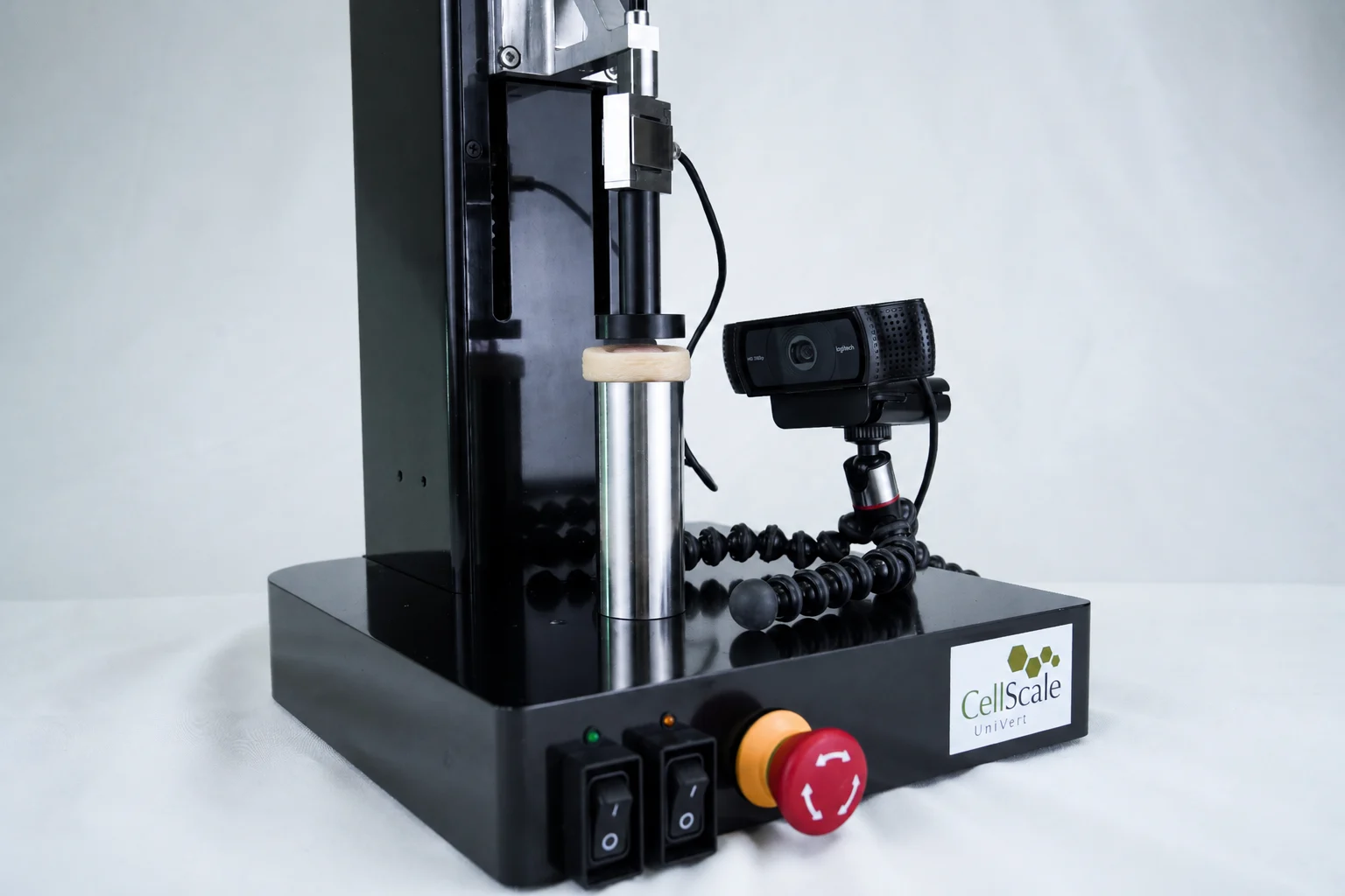 A spine sample being compressed at low force on the UniVert for intervertebral disc biomechanics research