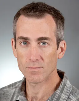 Headshot of Peter Hammer